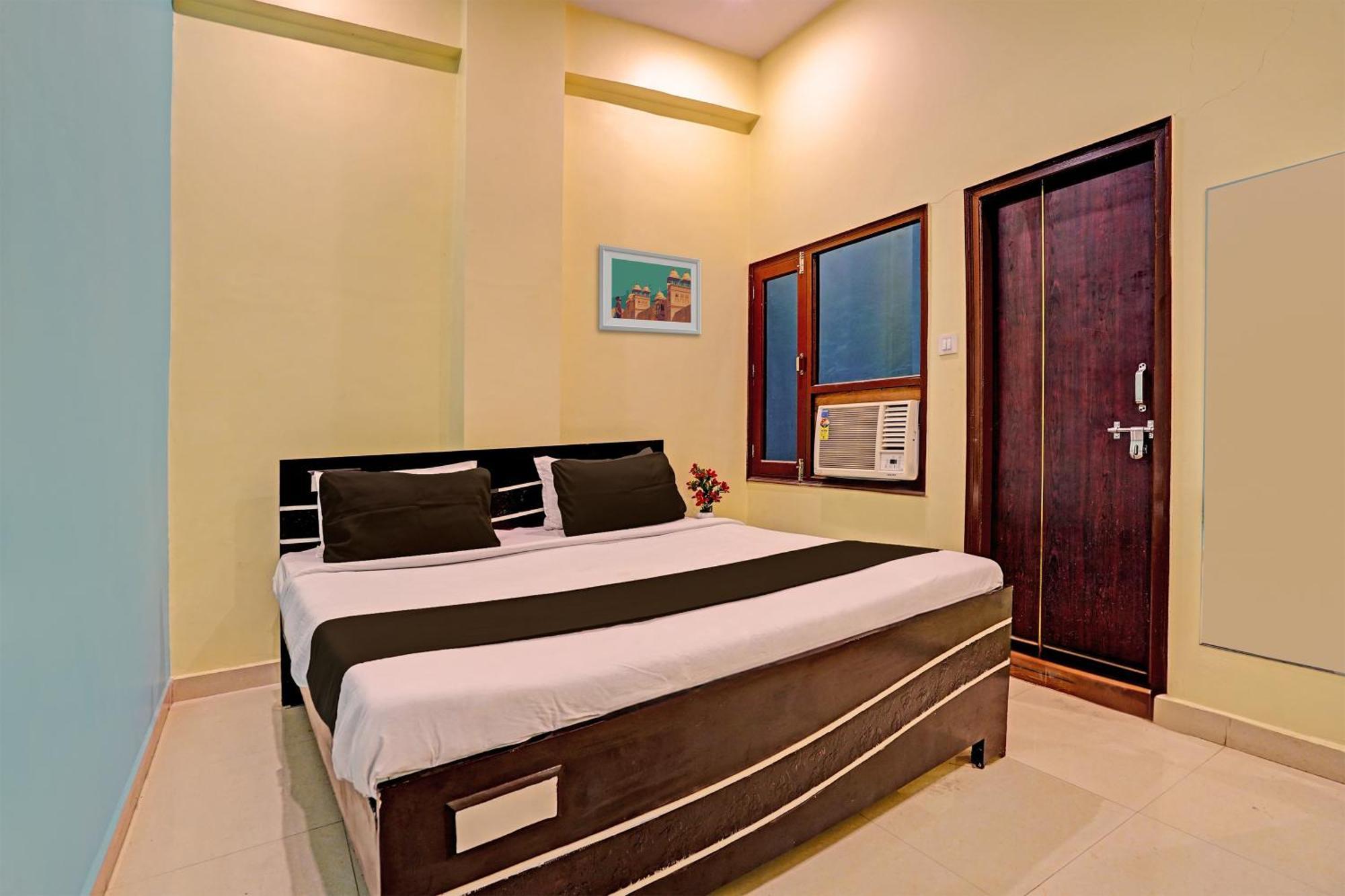 Hotel O Sarita Palace Lucknow