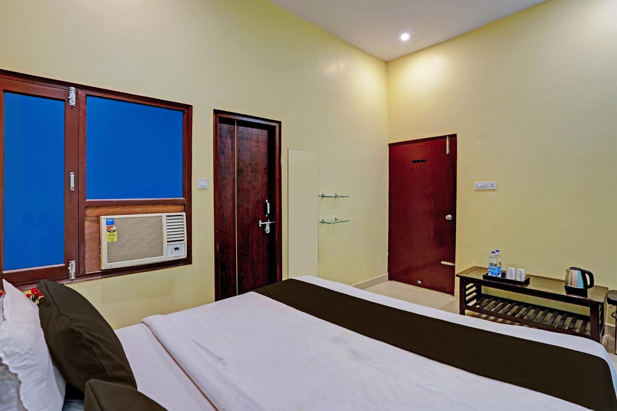 Hotel O Sarita Palace