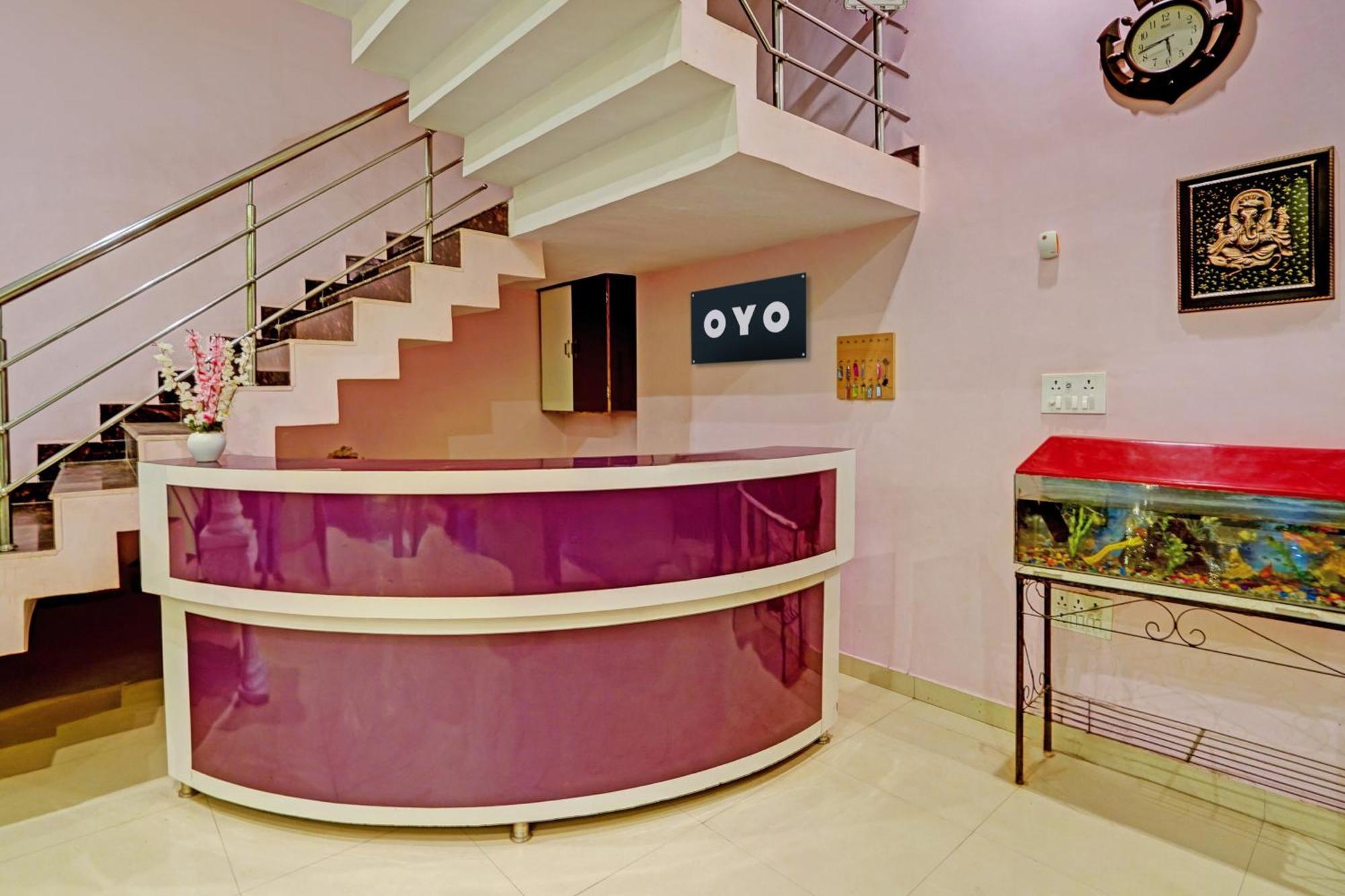 Hotel O Sarita Palace Lucknow